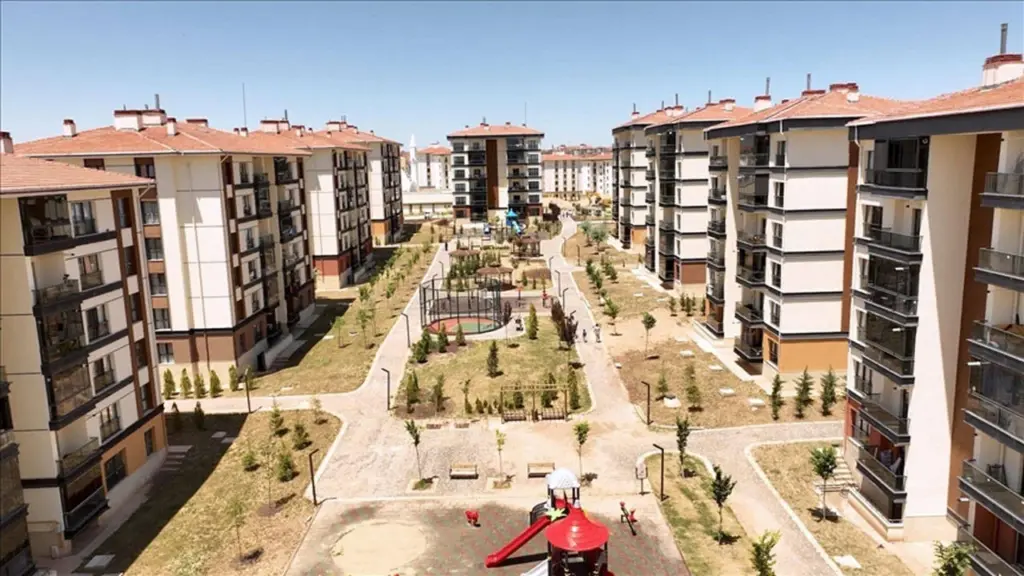 500 Bin Konut Projesi: Türkiye’de Konut Arzı, Yeni Yerleşimler ve Dünyadan Dersler